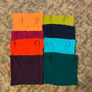 8 Old Navy tanks